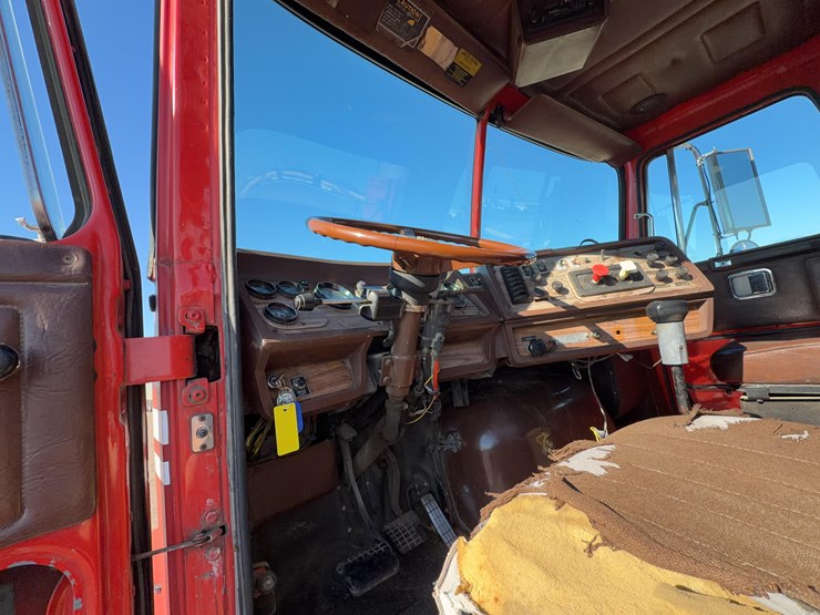 1990-caterpillar-3306-image-40