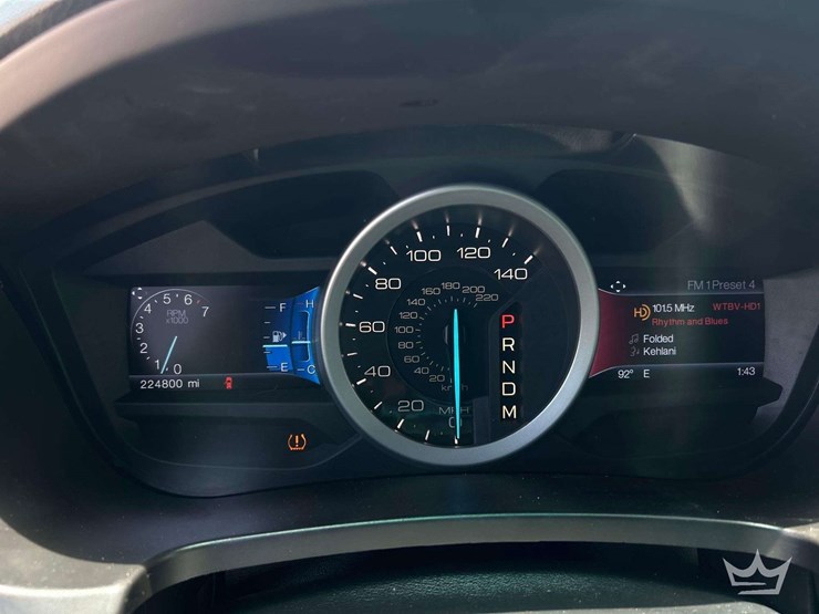 2014-ford-explorer-image-17