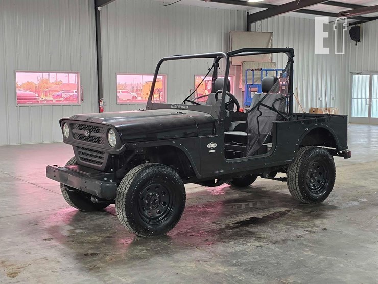 2024-mahindra-roxor-image-1