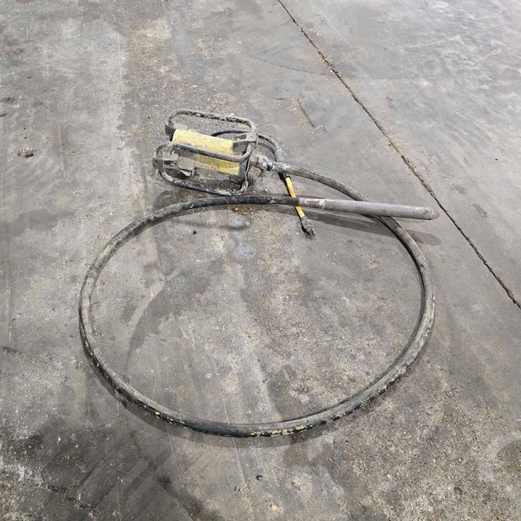 OZTEC 2.4 OZ CONCRETE VIBRATOR