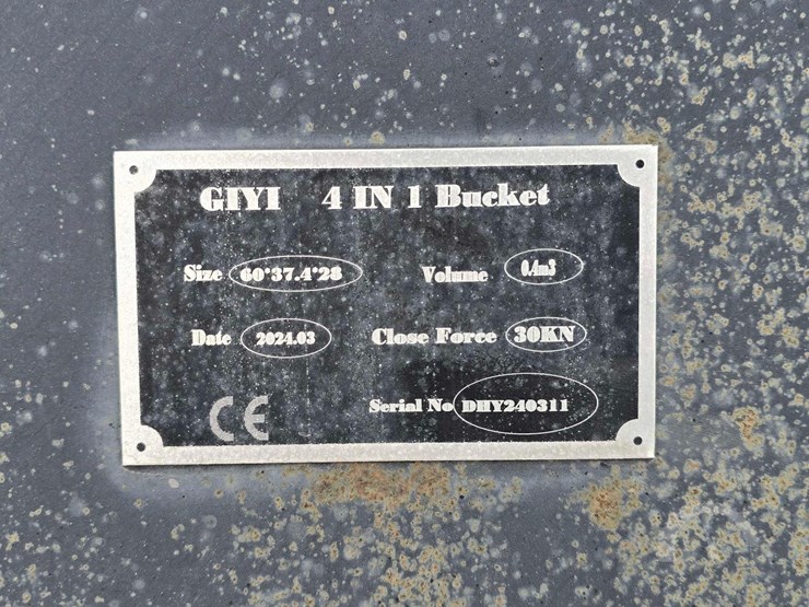 2024-giyi-skid-steer-4-in-1-bucket-image-6
