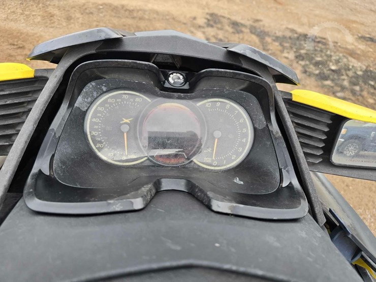 2015-sea-doo-rxt-jet-ski-image-11