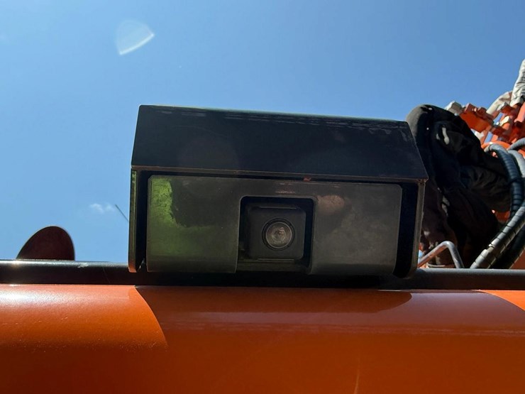 2021-hitachi-zx75us-5b-image-15