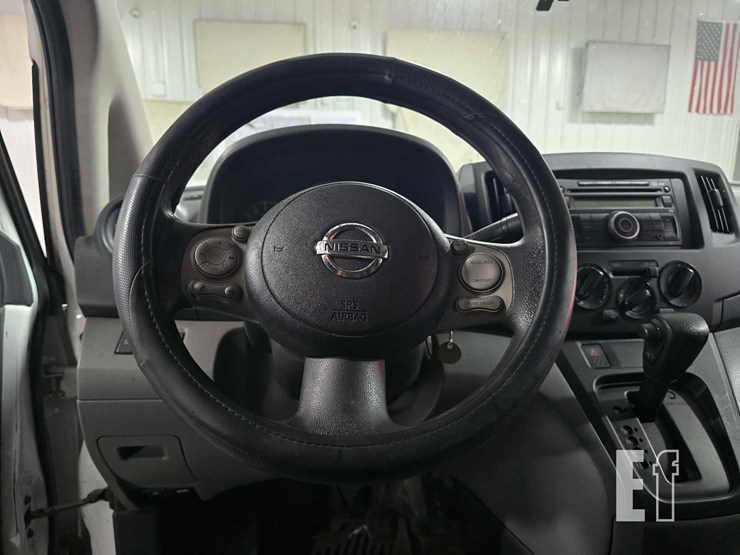 2015-nissan-nv200-image-10
