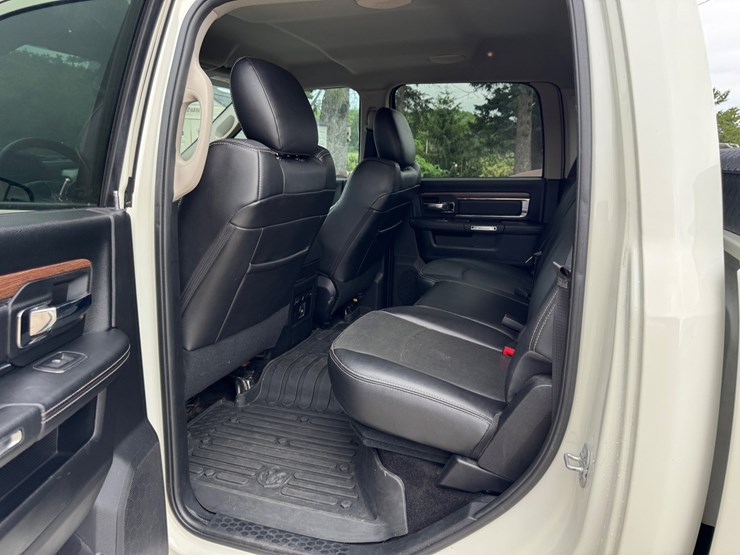2016-dodge-ram-2500-image-37
