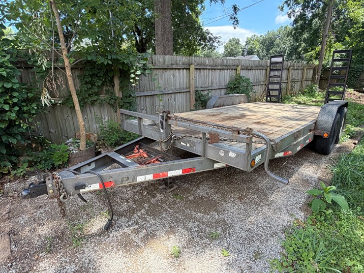 #1100-•-pj-20’-equipment-trailer-image-1