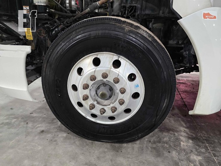 2015-kenworth-t680-image-20