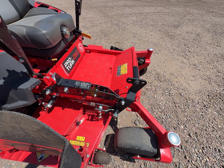 gravely-992267-zero-turn-mower-image-19