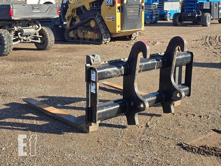 caterpillar-420-xe-image-4