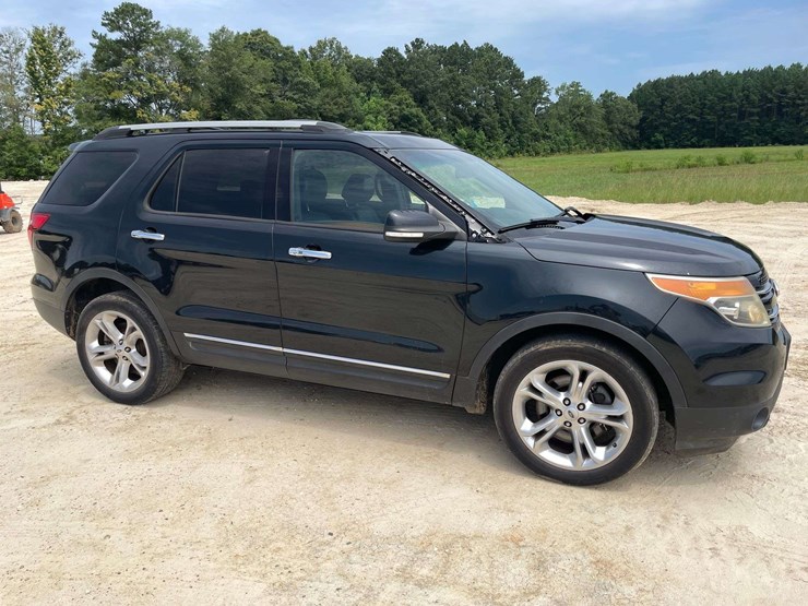2014-ford-explorer-limited-image-4