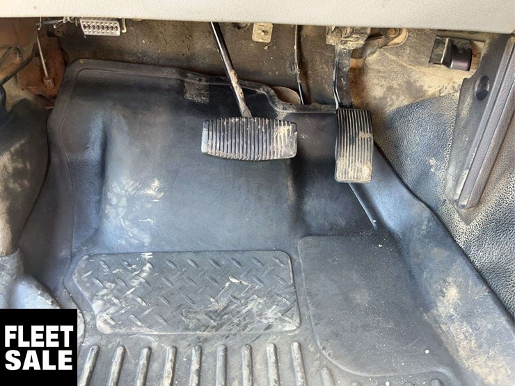 2012-ford-f350-image-17