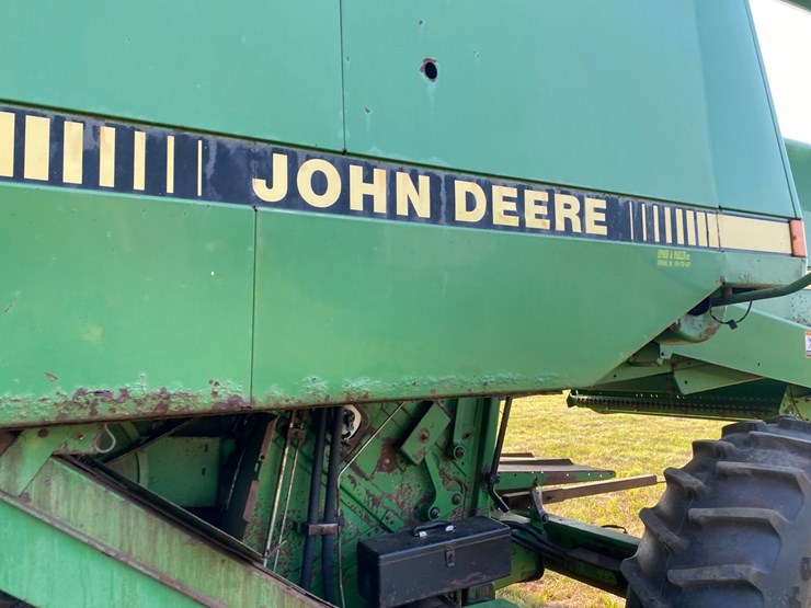 john-deere-9600-4x4-combine-image-15