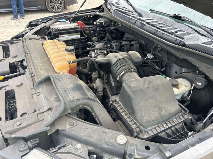 2015-ford-f150-image-8