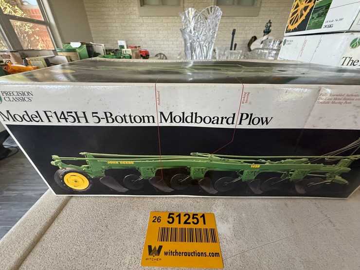 john-deere-f145h-image-6