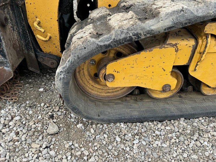2020-caterpillar-299d3-xe-image-15