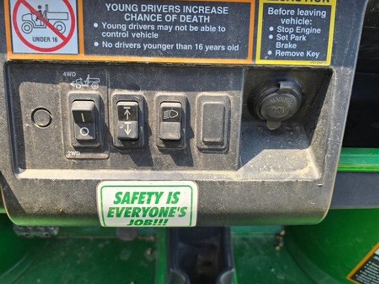 2006-john-deere-gator-image-19