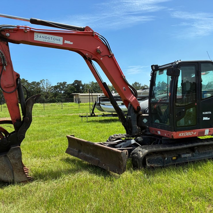#9904 • Kubota KXO80-4 excavator