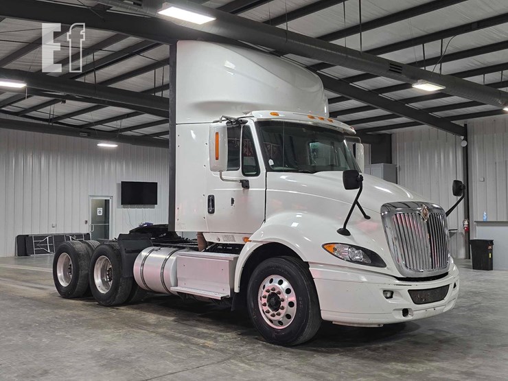 2016-international-prostar-image-2