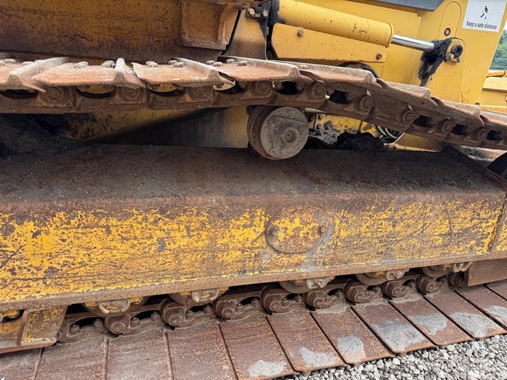 2004-komatsu-d31px-21-image-18