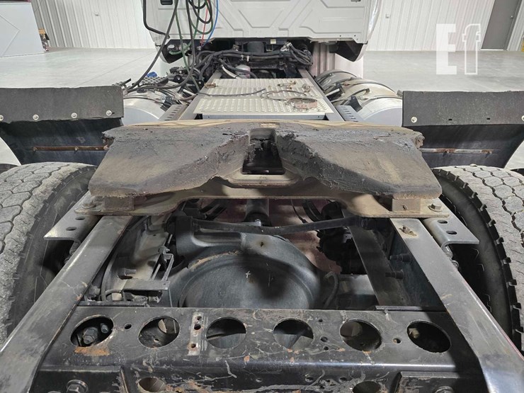2015-international-transtar-8600-image-16