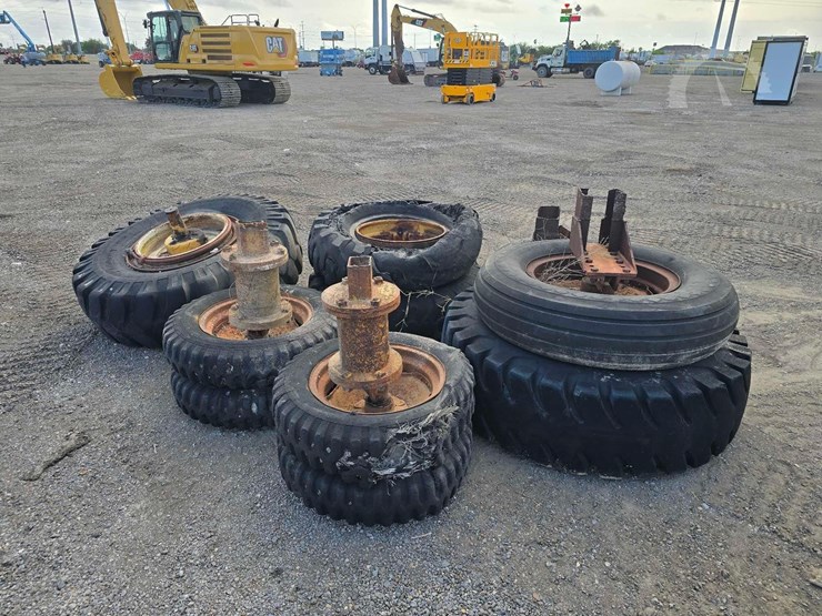 miscellaneous tires-with-rims-image-1