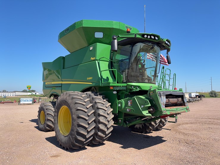 2015-john-deere-s680-image-3