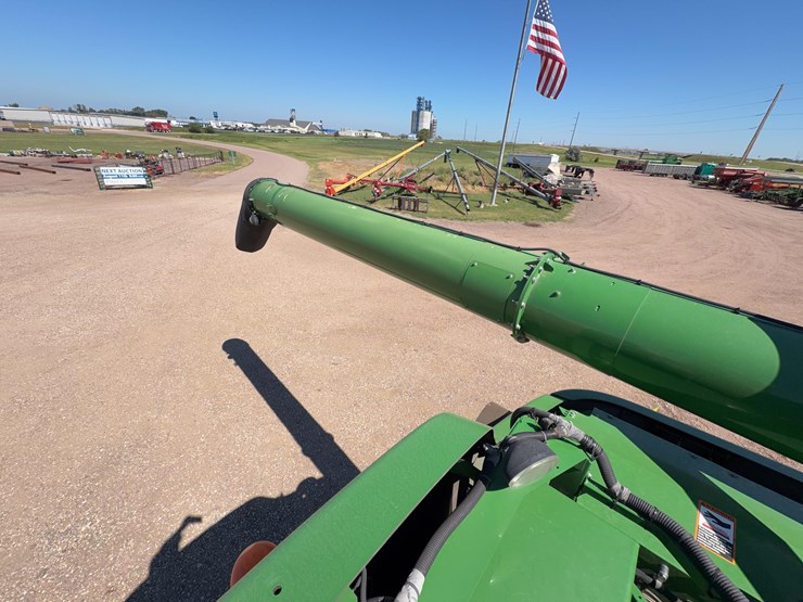 2015-john-deere-s680-image-40