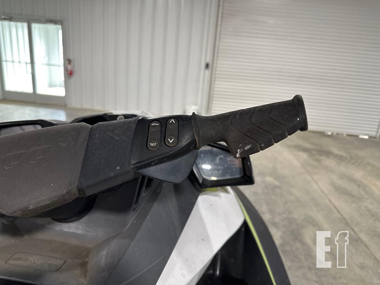 sea-doo-gti-se-personal-watercraft-image-10