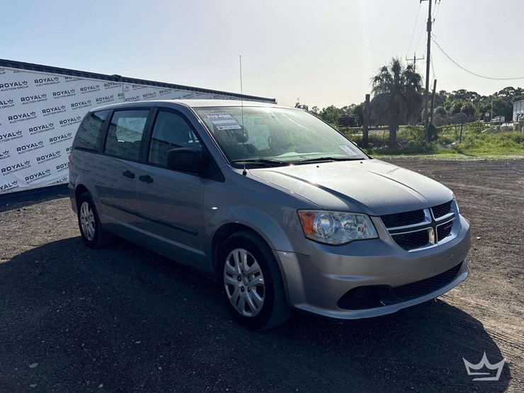 2015-dodge-grand-caravan-image-2