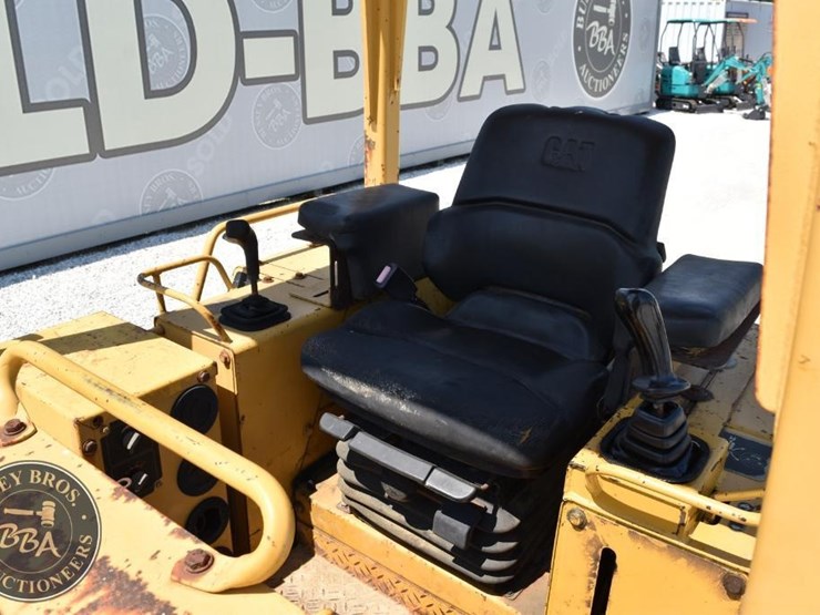 1988-caterpillar-d4c-xl-image-30