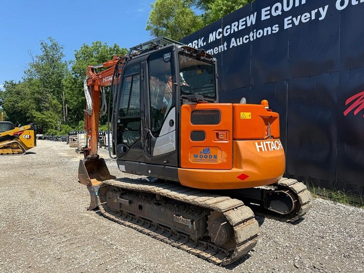 2021-hitachi-zx75us-5b-image-2