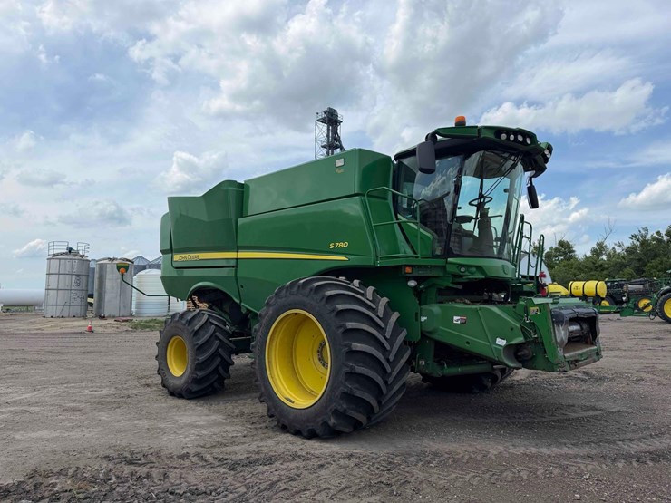2019-john-deere-s780-image-7