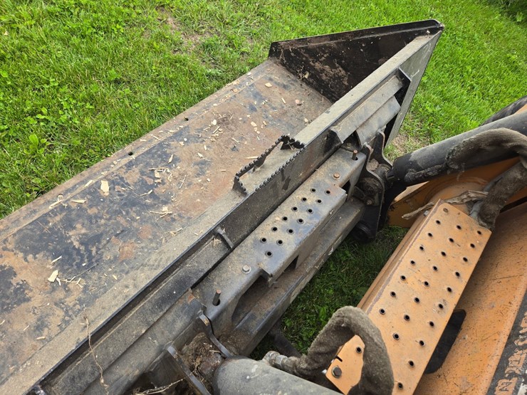 2012-case-sr250-image-12