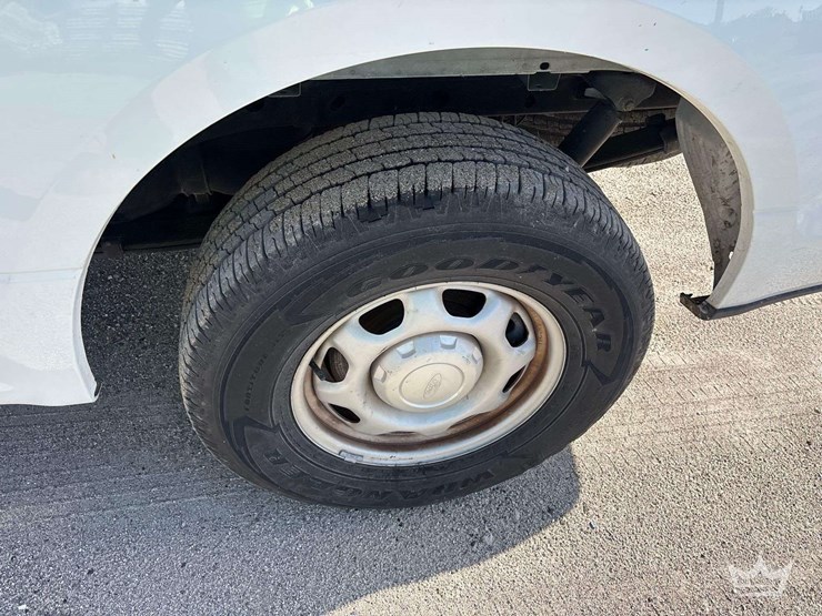 2016-ford-f150-image-26
