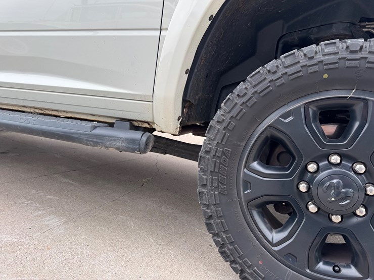 2016-dodge-ram-2500-image-12