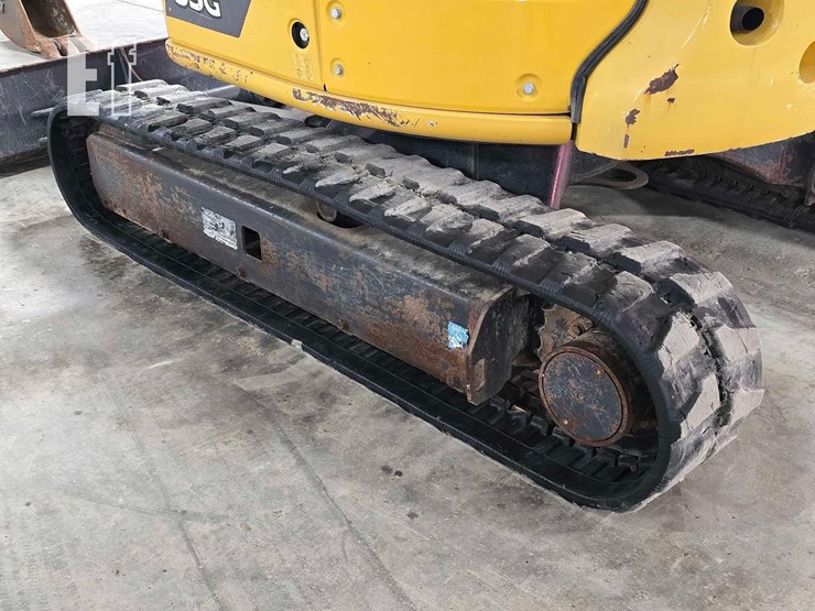 2021-deere-35g-image-32