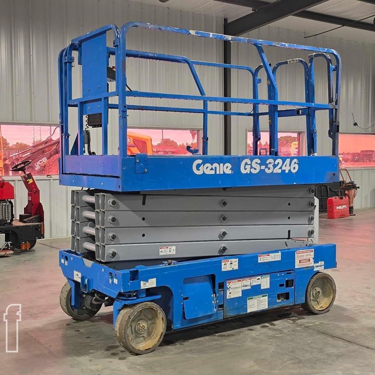 2019 GENIE GS3246