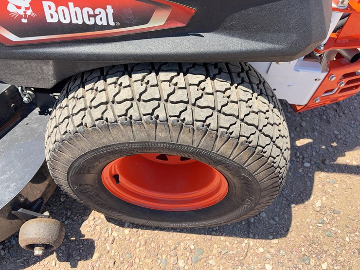 2023-bobcat-zt7072sp-zero-turn-mower-image-12