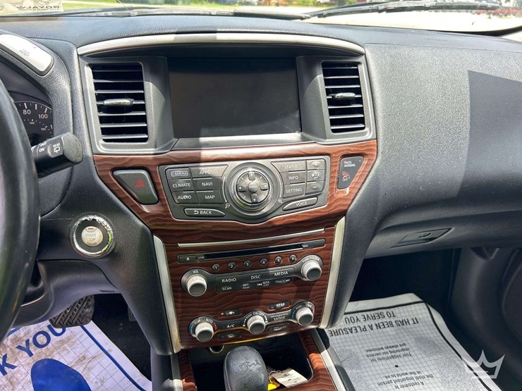 2017-nissan-pathfinder-image-18