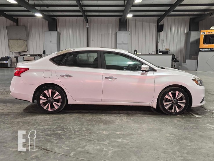 2017-nissan-sentra-image-6