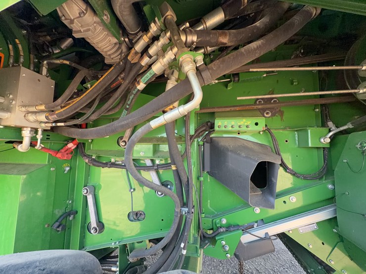 2015-john-deere-s680-image-25