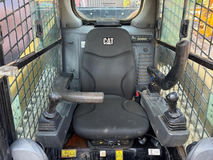 2022-caterpillar-299d3-image-20