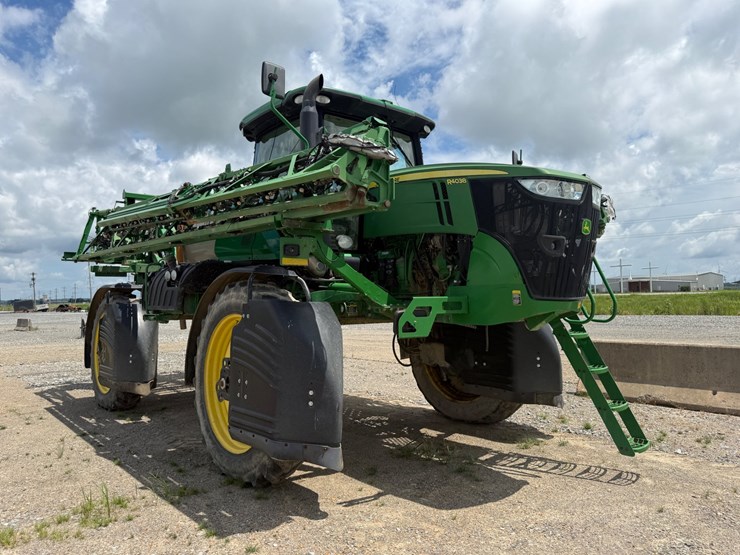 2016-john-deere-r4038-image-2