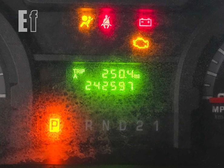 2013-ford-e250-image-13