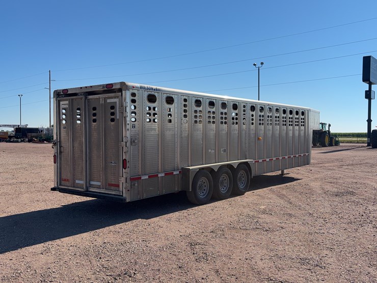 2009-wilson-livestock-trailer-image-5