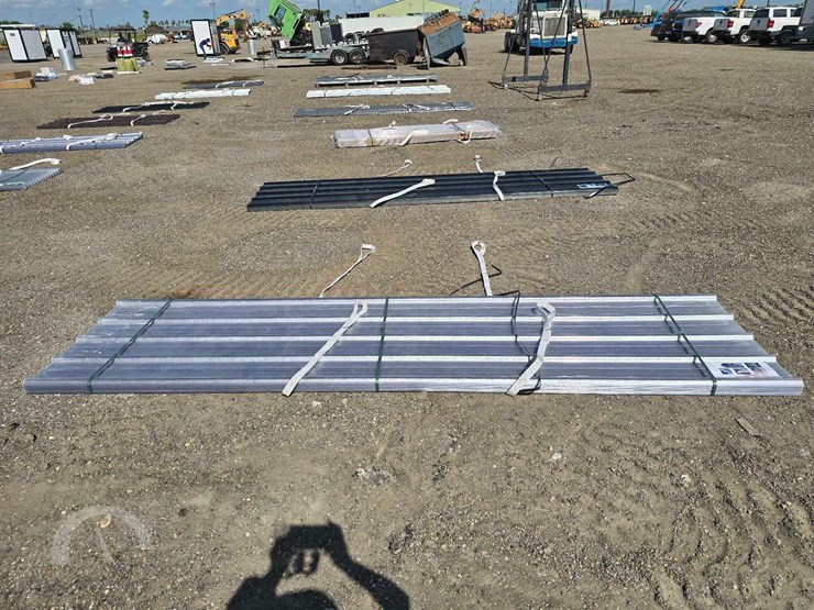 qty.-(30)-clear-polycarbonate-roof-panels-image-1