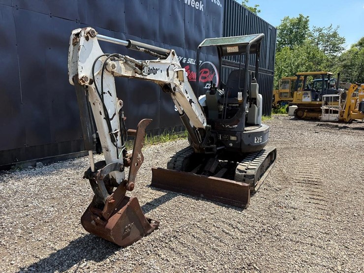2013-bobcat-e26-image-7