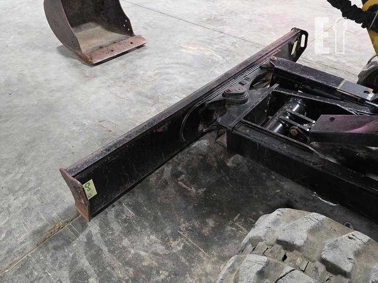 2017-caterpillar-304e2-cr-image-16