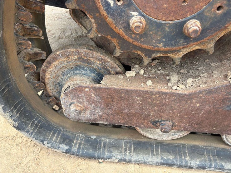bobcat-864-image-18