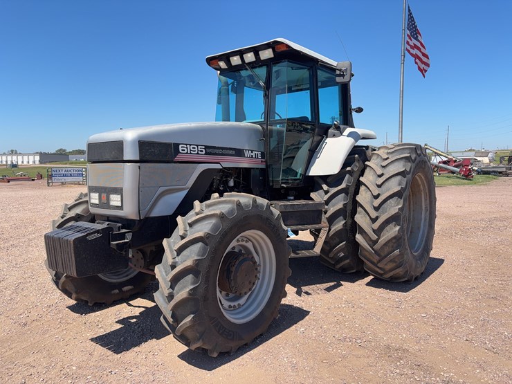 1996-white-6195f-tractor-image-1